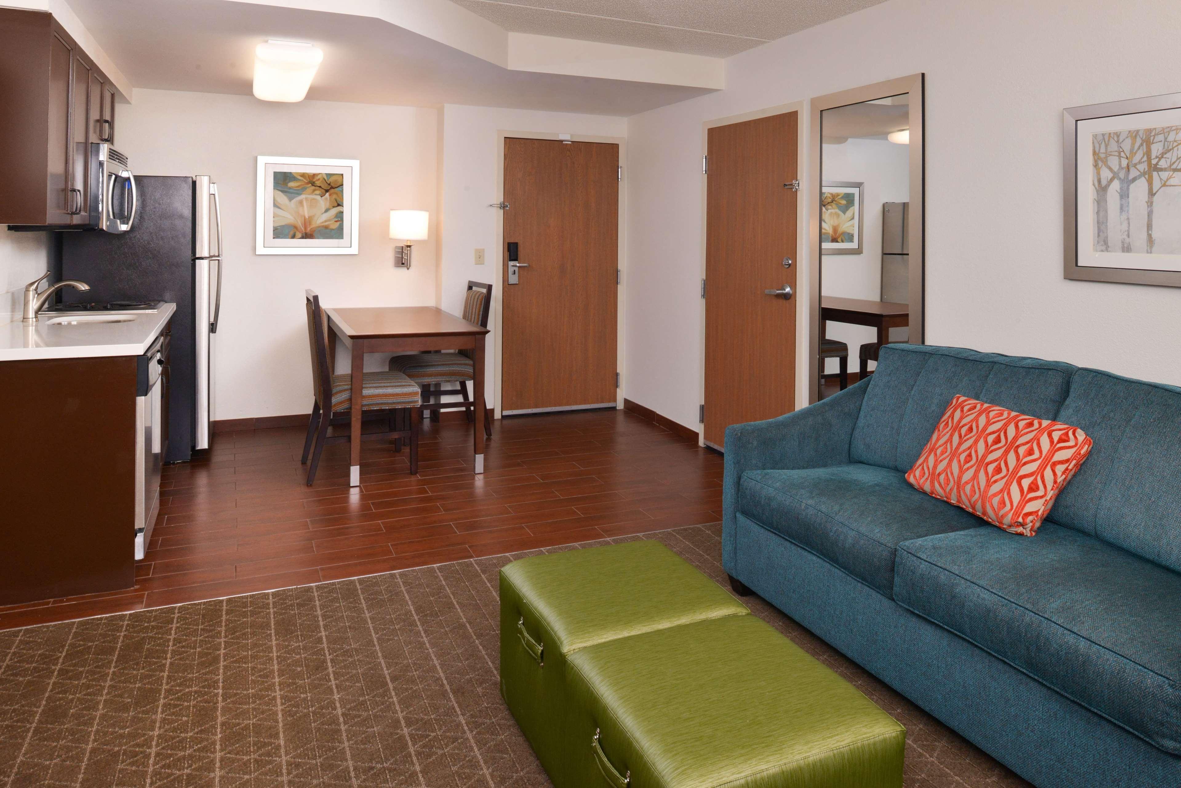 Hampton Inn & Suites Pueblo-Southgate Dış mekan fotoğraf