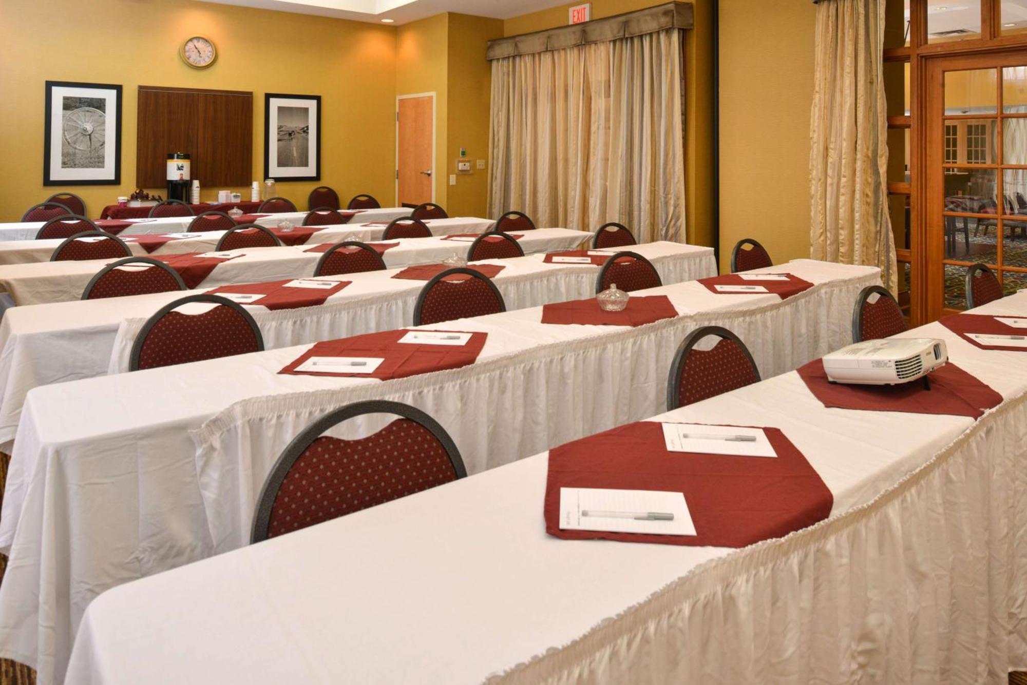 Hampton Inn & Suites Pueblo-Southgate Dış mekan fotoğraf