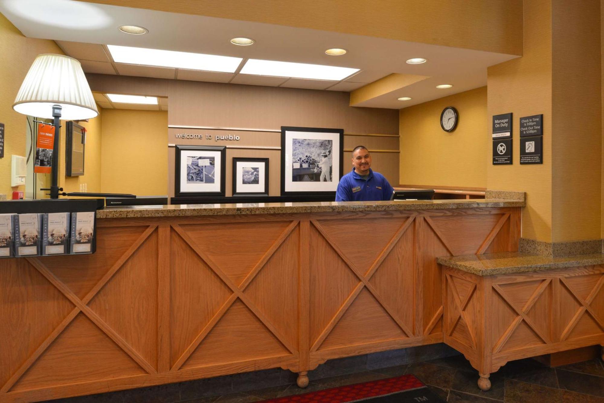Hampton Inn & Suites Pueblo-Southgate Dış mekan fotoğraf