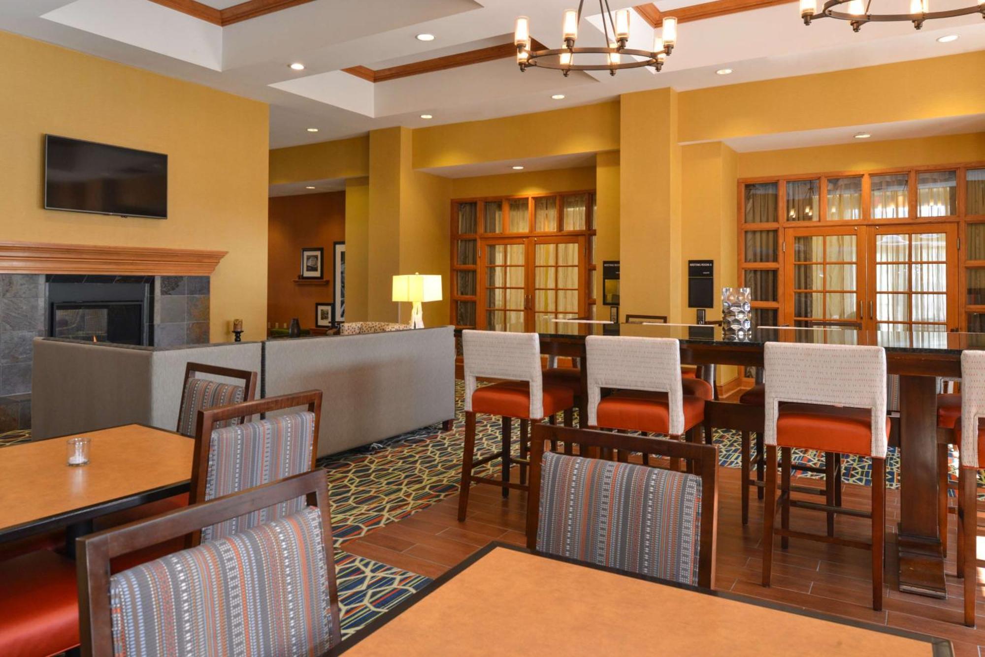 Hampton Inn & Suites Pueblo-Southgate Dış mekan fotoğraf