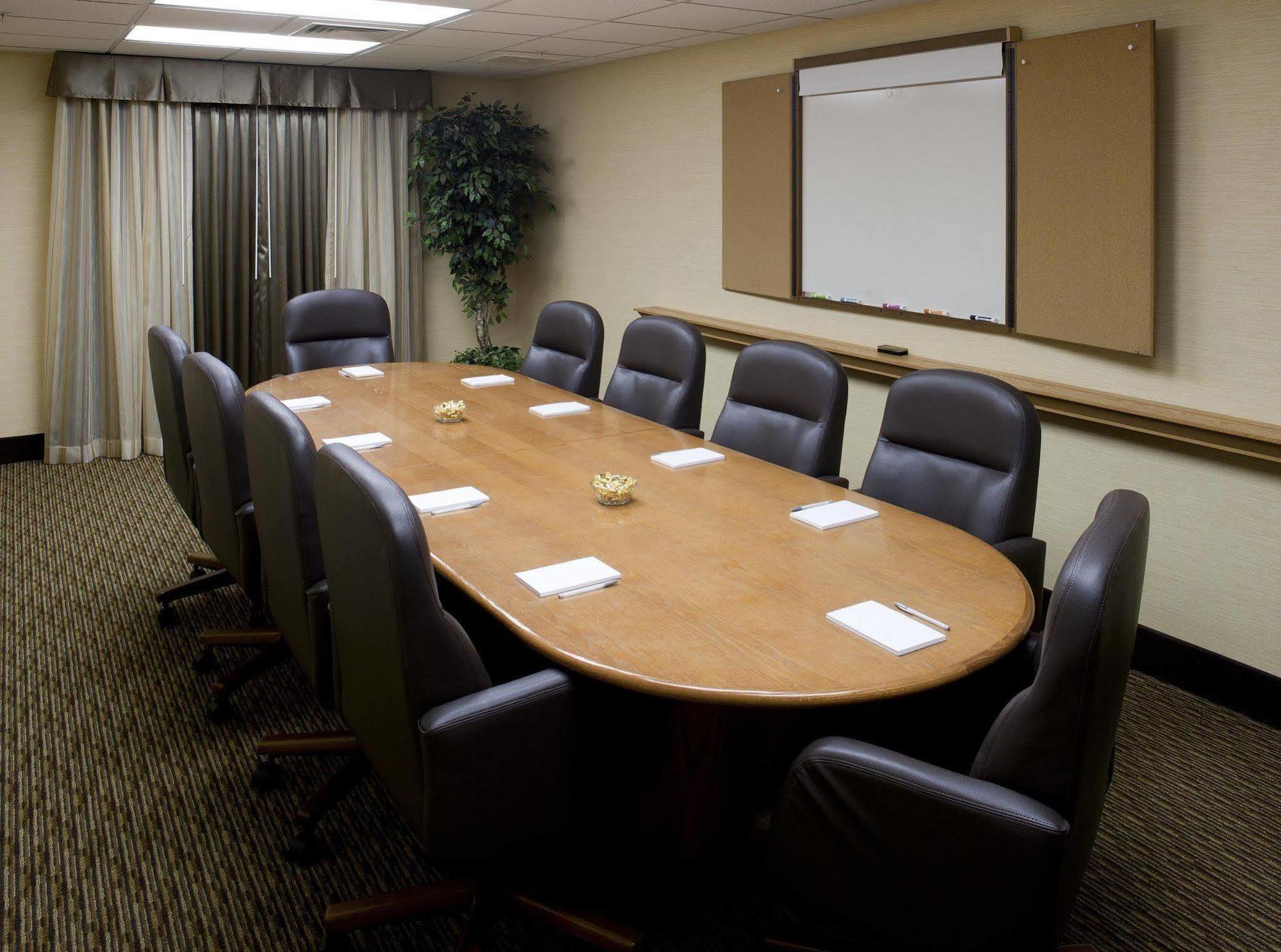 Hampton Inn & Suites Pueblo-Southgate Dış mekan fotoğraf